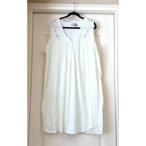 VTG GABRIELLE INTIMATES Night Shirt Light Green Embroidered Sleeveless  Sz 3X